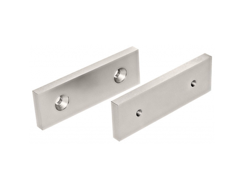 Soft flat jaws